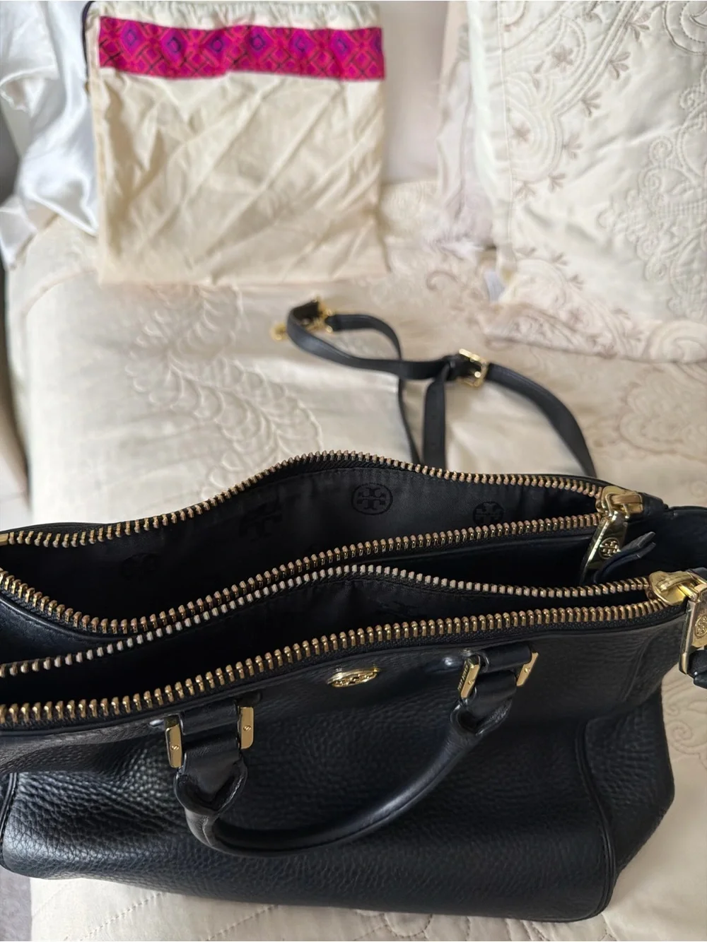 Tory Burch - Black Pebbled Leather Satchel with Gold Hardware - Picture 5 of 15